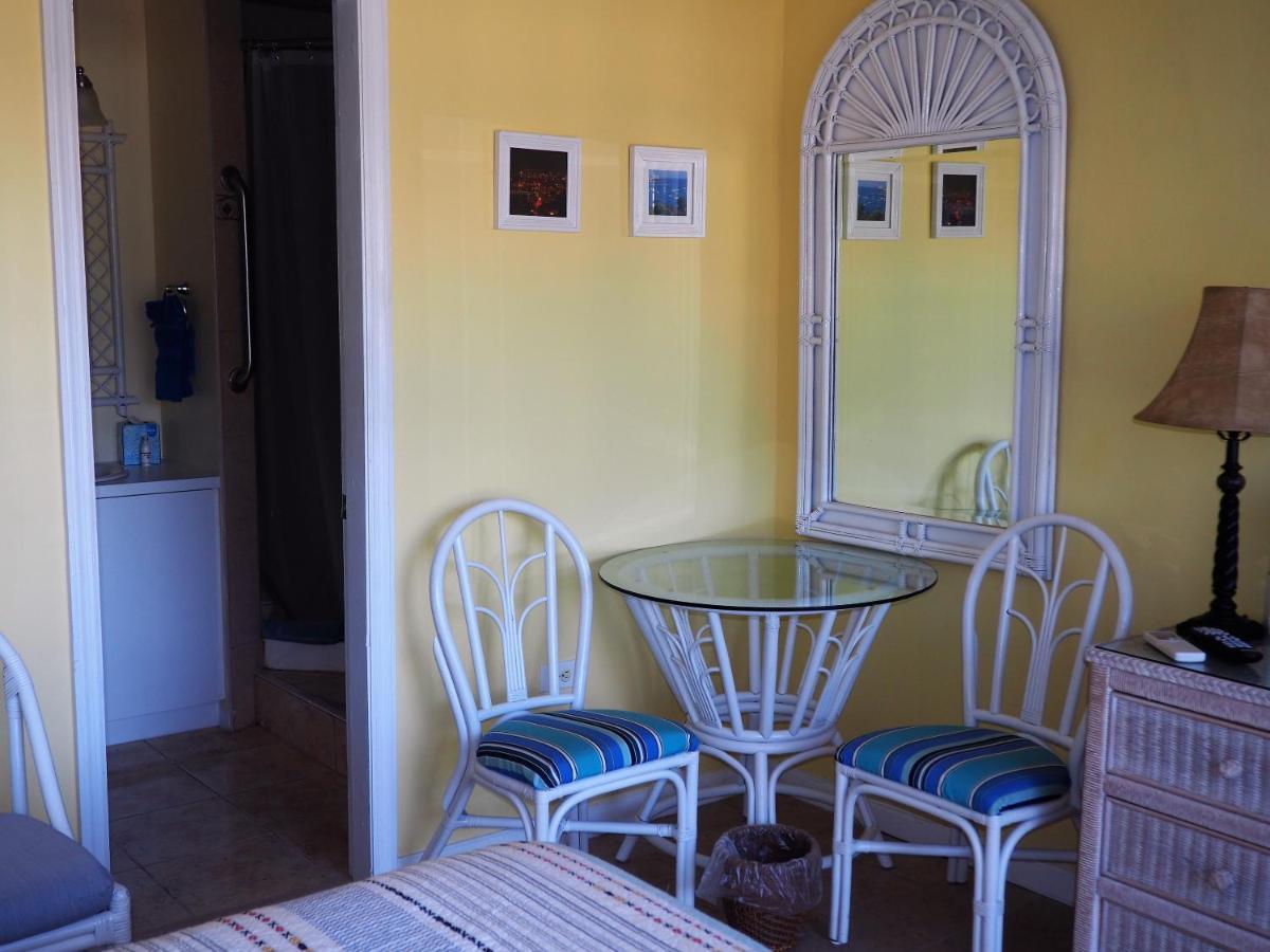 The Green Iguana Hotel شارلوت أملي المظهر الخارجي الصورة